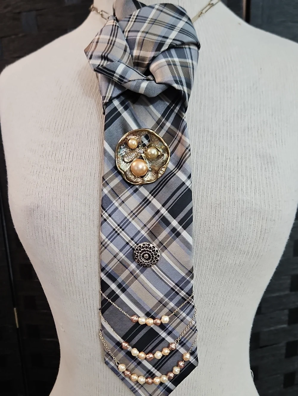 NWT Chaps Silk Blue Plaid Statement Tie Necklace With Faux Pearl Accents